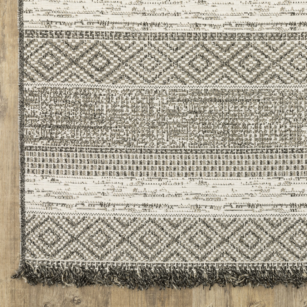 Genoa Southwestern Beige/ Black Flatwoven Indoor-Outdoor Rug Runner 1'10" x 7'6"
