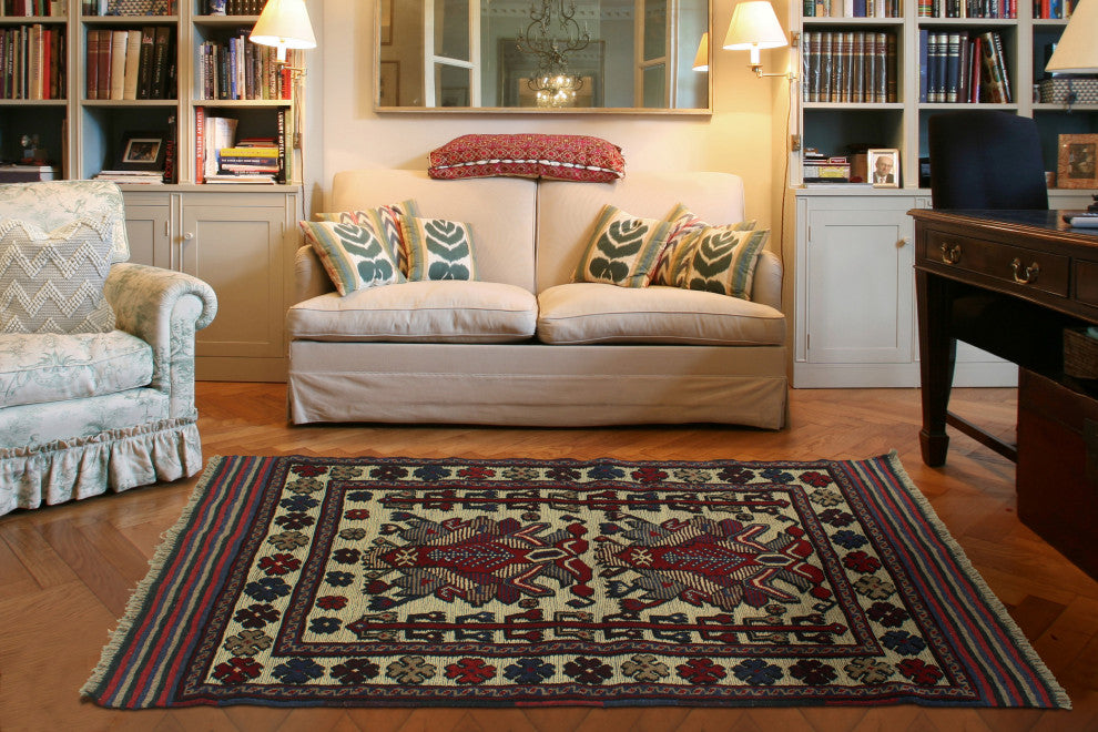 Semi Antique Adem Ivory/Blue Rug, 2'11x4'7