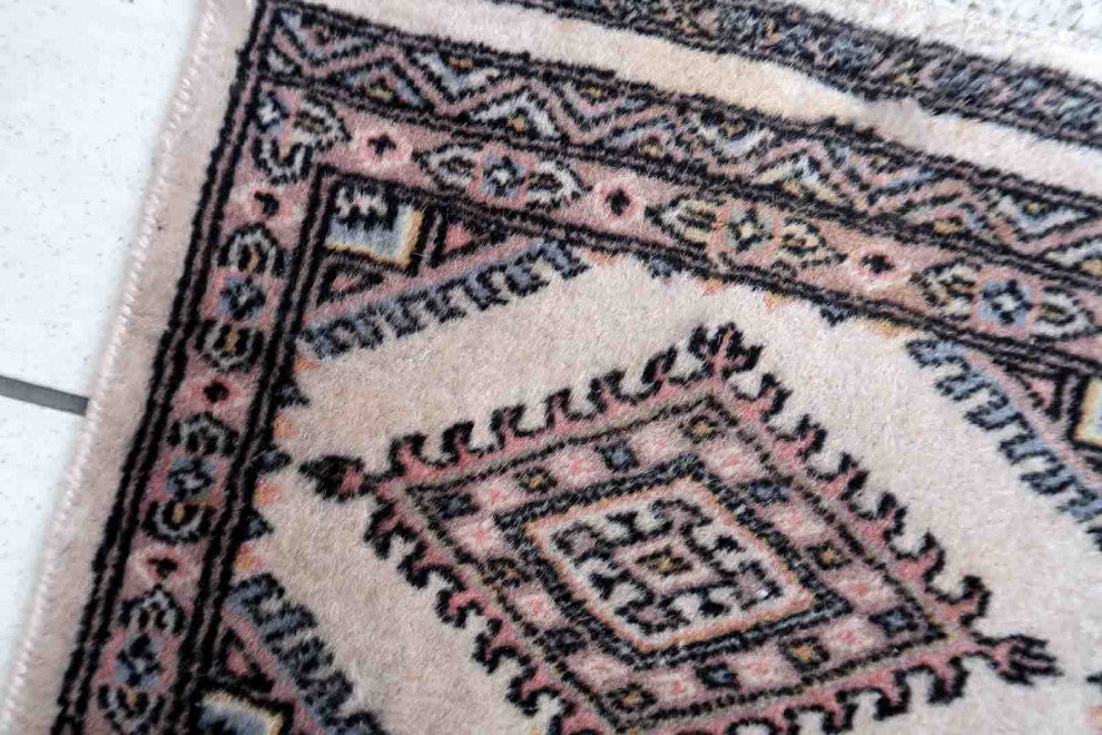 Handmade Vintage Uzbek Bukhara Mat 1.2'x1.3', 39cmx42cm, 1970s