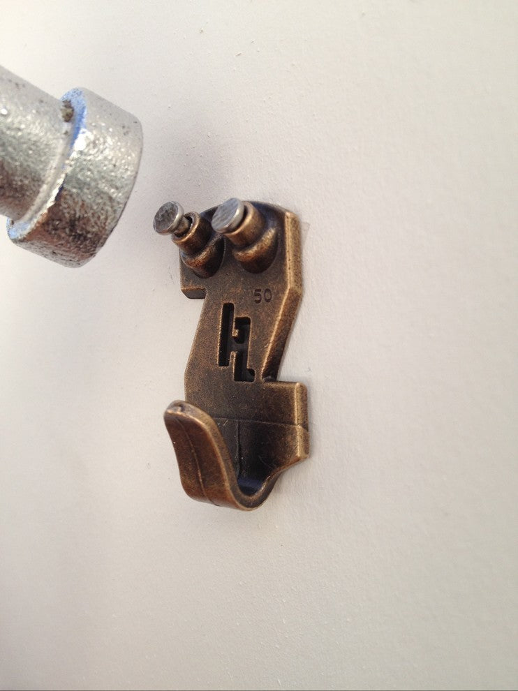 HangZ Gallery 50lb. Picture Hooks, 50-Pack