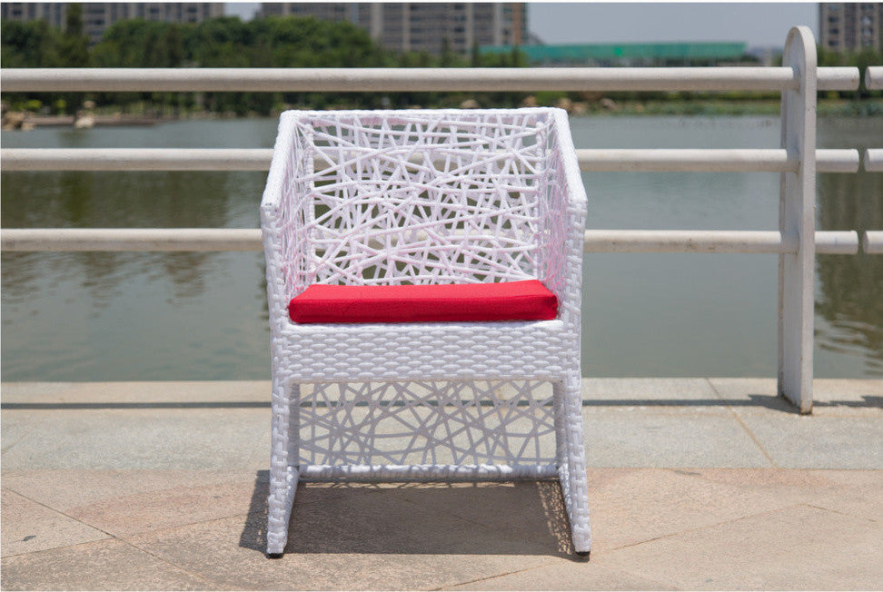 Modern Classics Thin Outdoor Dining Set, White
