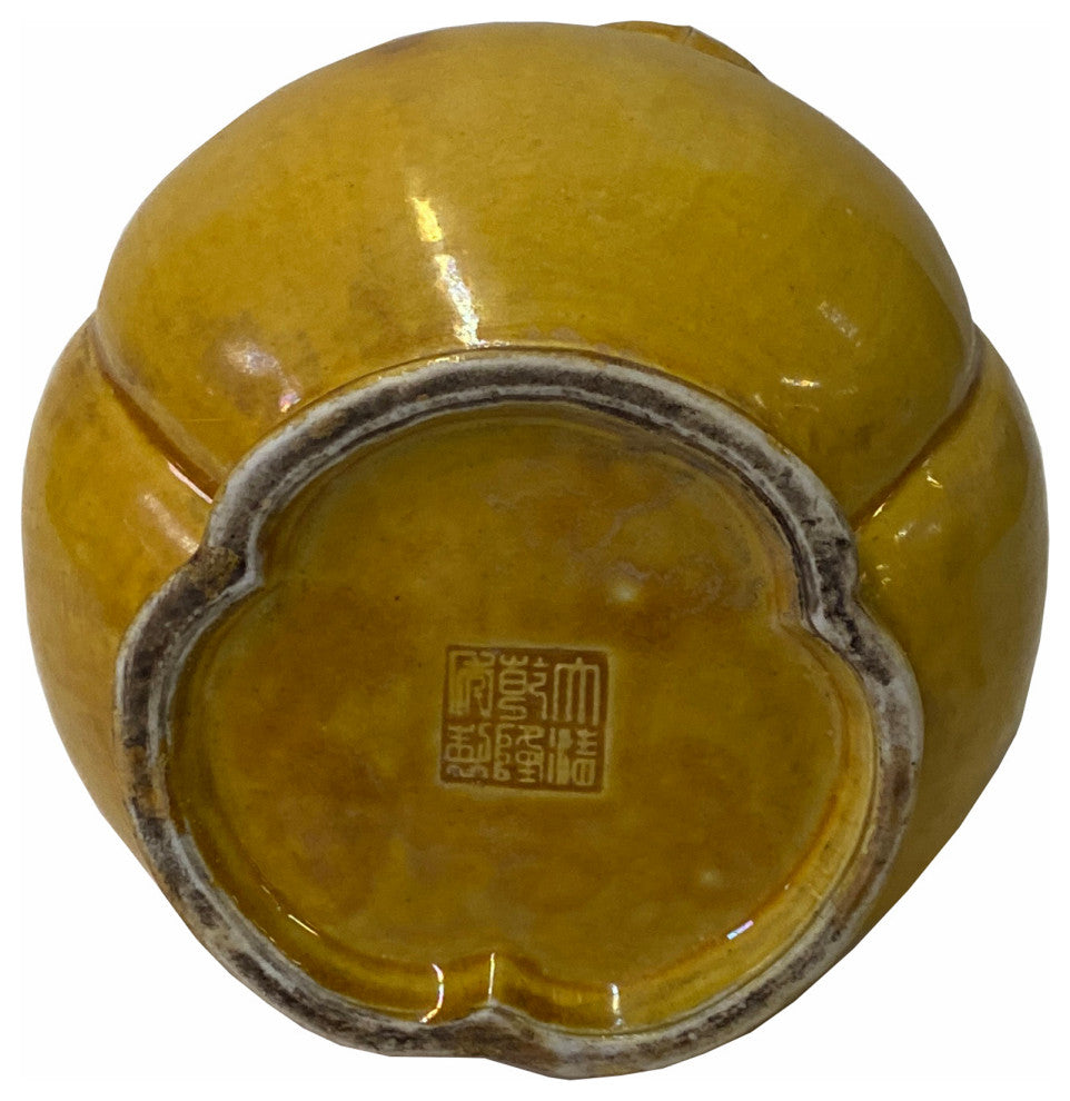 Handmade Chinese Ceramic Distressed Yellow Peach Theme Vase Hws1768