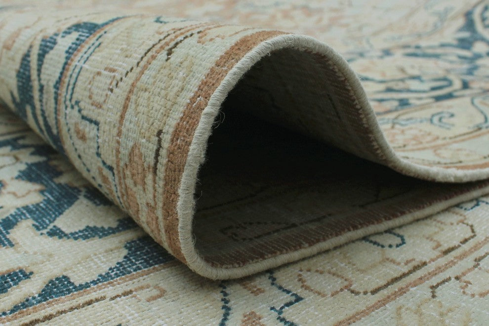 Fine Vintage Jamari Rust Rug