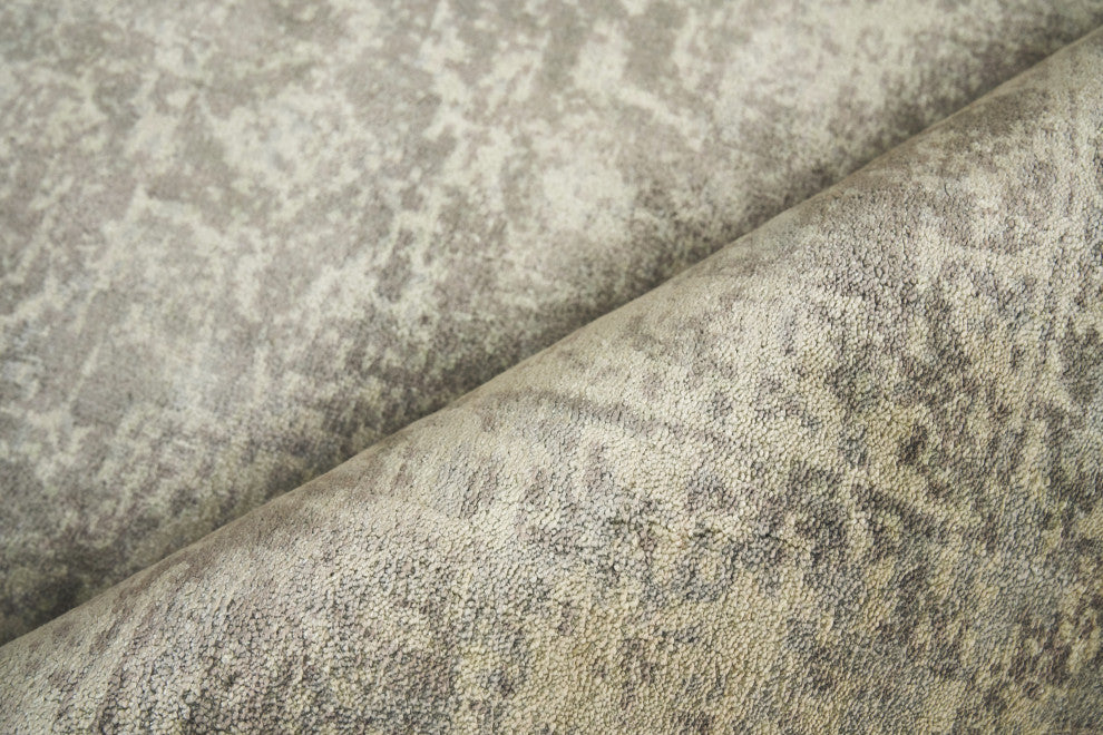 Cassina Hand Loomed Bamboo Silk and Cotton Charcoal/Green Area Rug