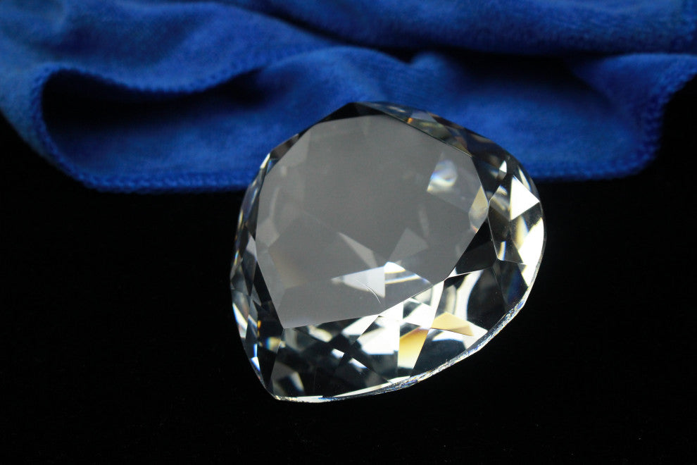 Optical crystal Heart Shaped Paperweight