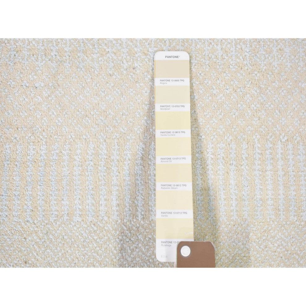 Ivory, Hand Knotted Wool and Silk, Modern Grass Design Gabbeh Rug, 3'0"x5'4"