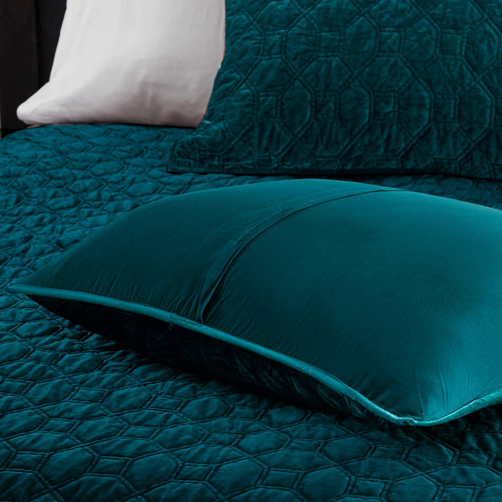 Madison Park Harper 3 Piece Velvet Quilt Set, Teal