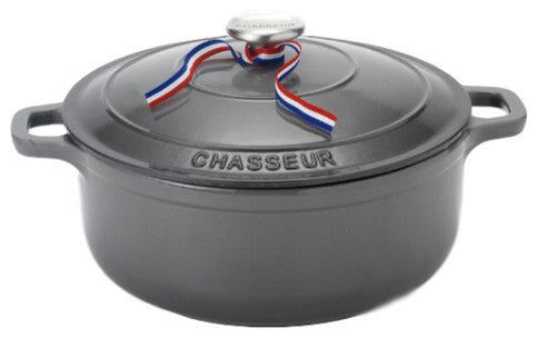 Chasseur 3.8-Quart Caviar-Gray Enameled Cast Iron Oval Dutch Oven