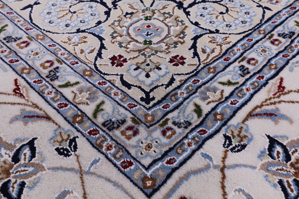 8' Square Persian Nain Handmade Wool and Silk Rug Q4466
