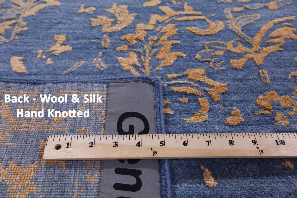 9' 0" X 11' 8" Persian Wool & Silk Handmade Rug - Q15757