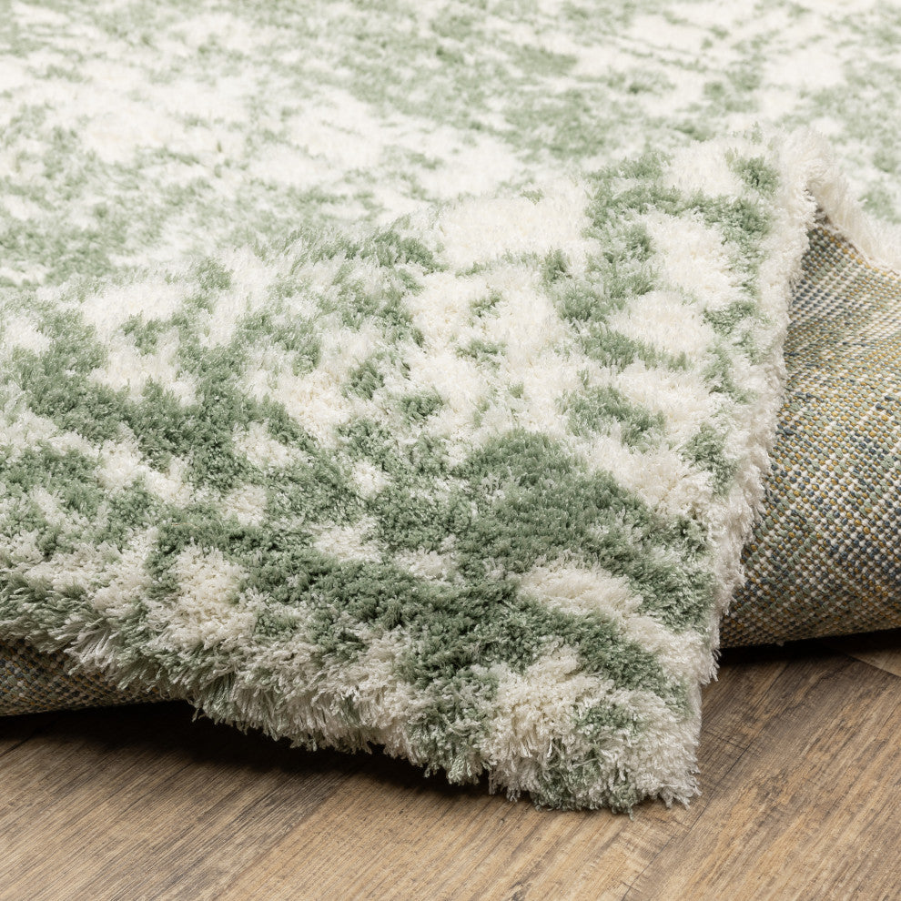 Greer Modern Distressed Etchings Green/ Ivory Area Rug, 3'10" x 5'5"
