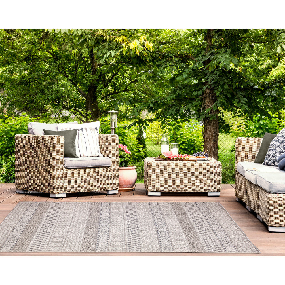 Dunes Geo Stripe Indoor/Outdoor Rug Silver 6'6"x9'3"