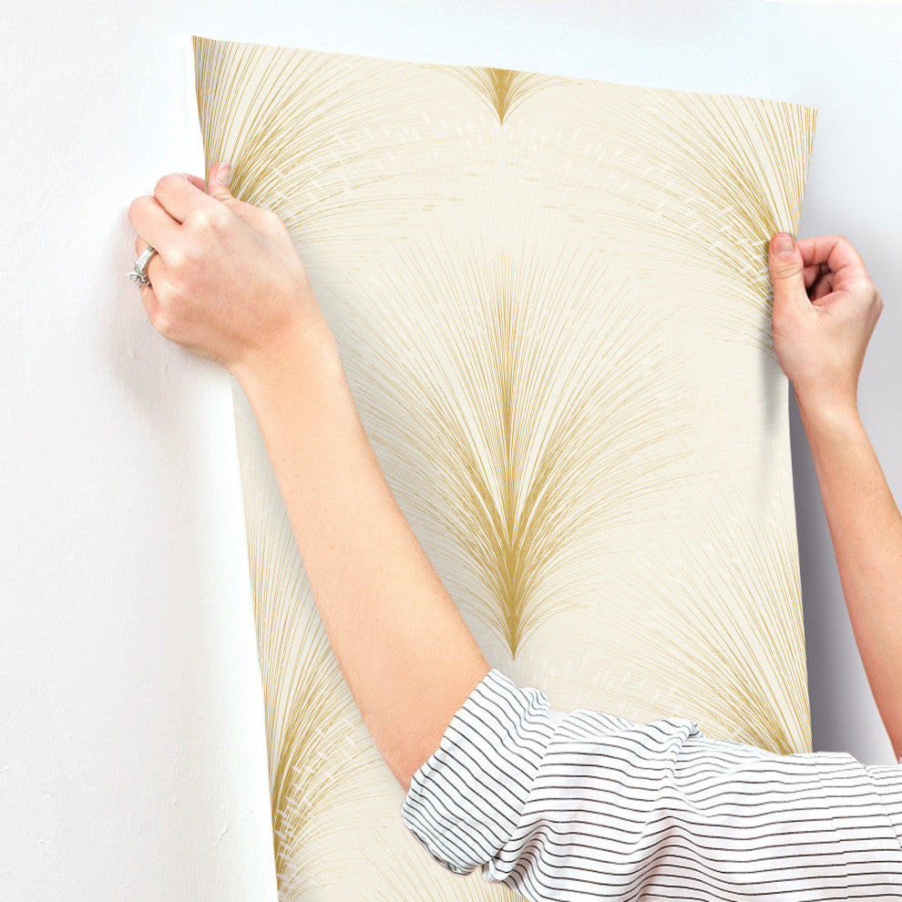 Beige Papyrus Plume Wallpaper