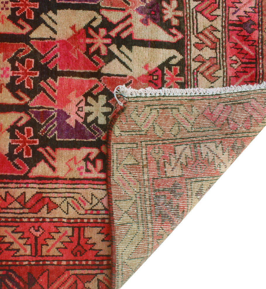 Fine Vintage Distressed Geralynn Charcoal/Pink Runner, 4'2x10'4