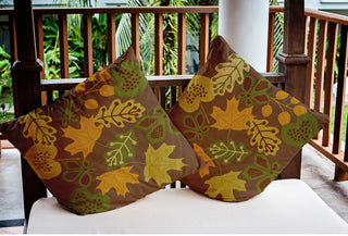 18" x 18" Fall Leaves Indoor/Outdoor Polyester Throw Pillow, Brown