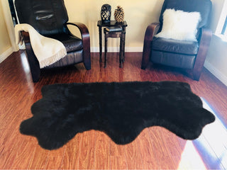 LAMBZY Genuine Sheepskin, Black, 3'x4'4"
