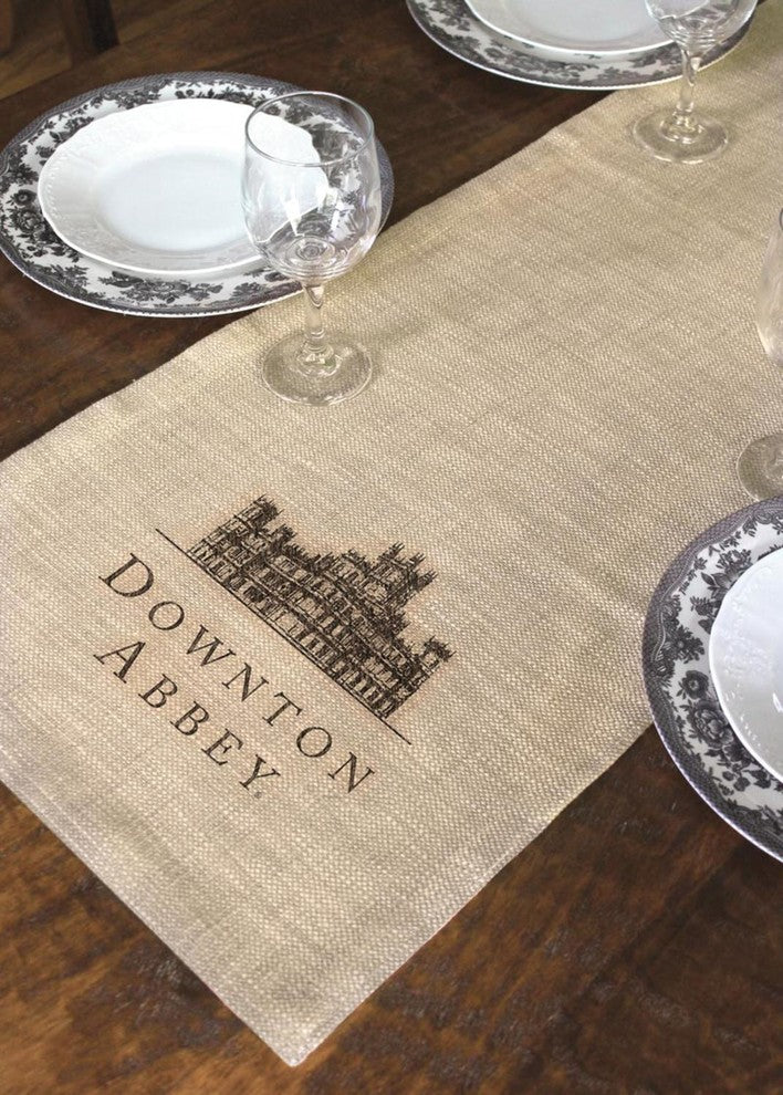 Heritage Lace Castle 16x60 Runner in Natural