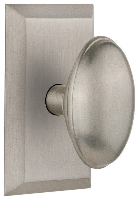 Studio Plate Passage Homestead Door Knob, Satin Nickel