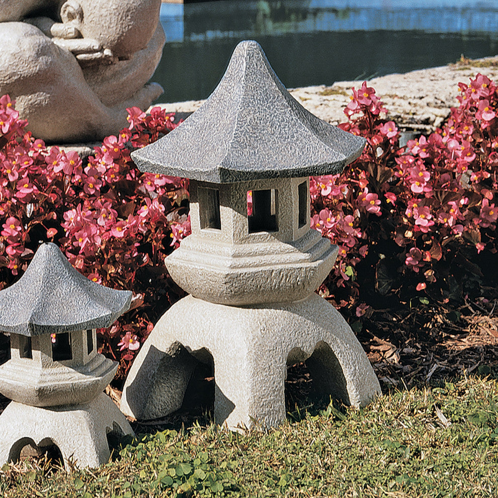 Large Pagoda Lantern Statue
