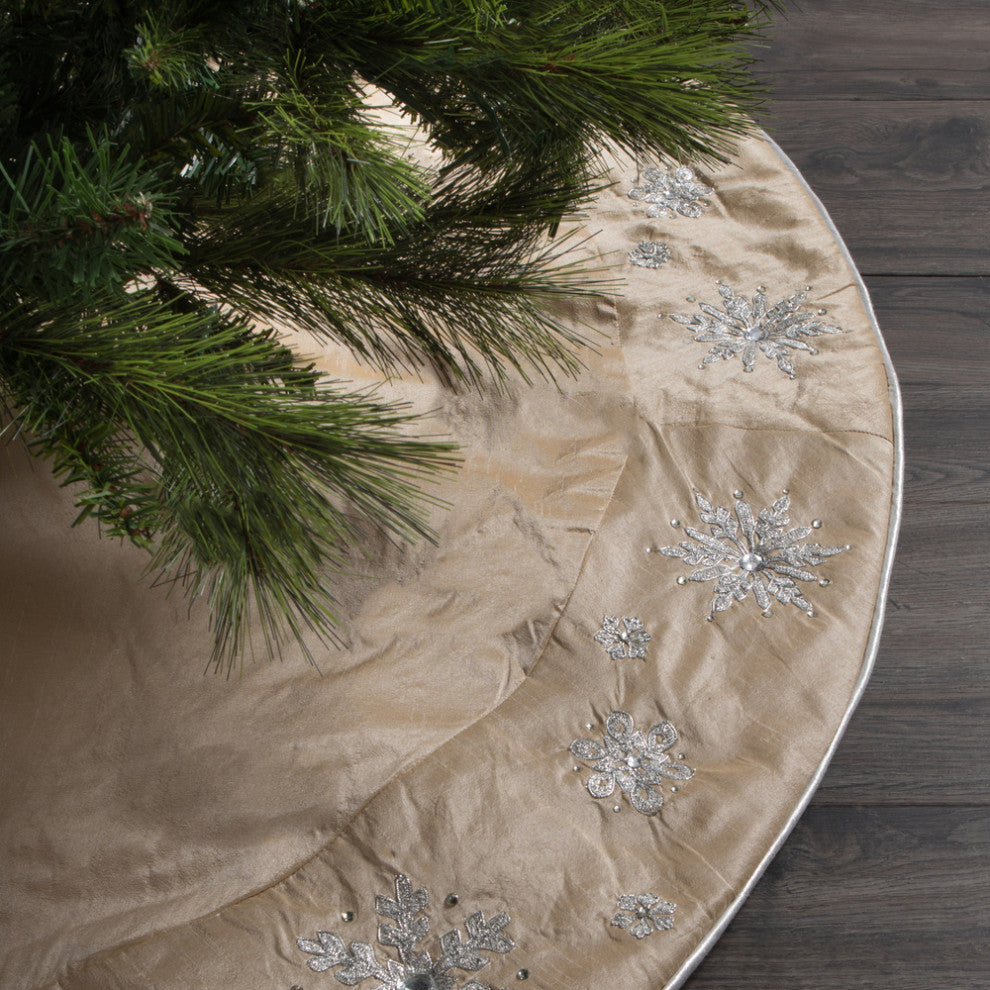 Snowflake Christmas Textile Collection , Champagne, 52"
