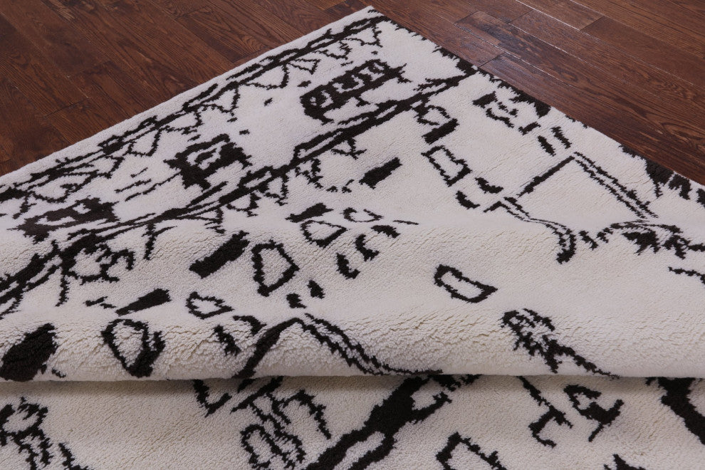 Moroccan Hand-Knotted Wool Rug 8' 1" X 9' 11" Q9286