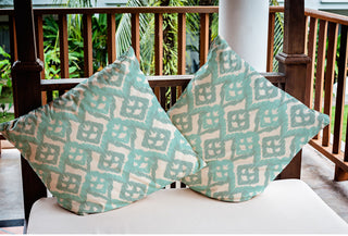 20" x 20" Hipster Decorative Indoor/Outdoor Pillow, Wave Top Blue