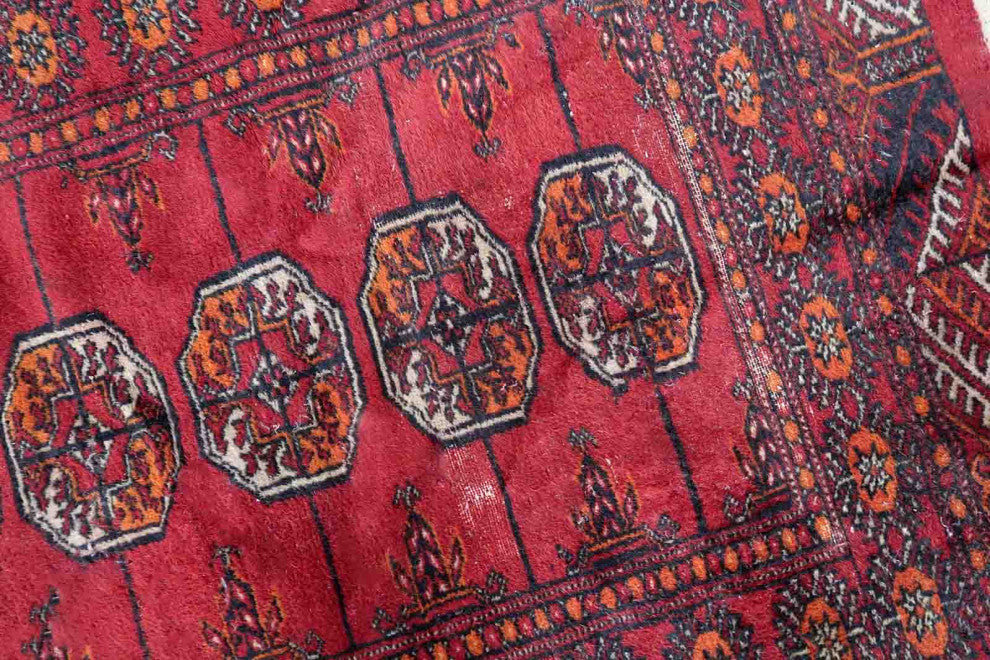 Handmade Vintage Pakistani Lahore Rug 2.6'x4', 80cmx122cm, 1970s