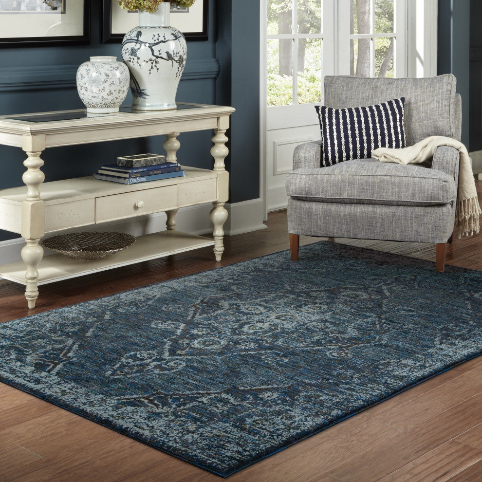 Adeline Overscale Medallion Area Rug, Blue, 5'3"x7'3"