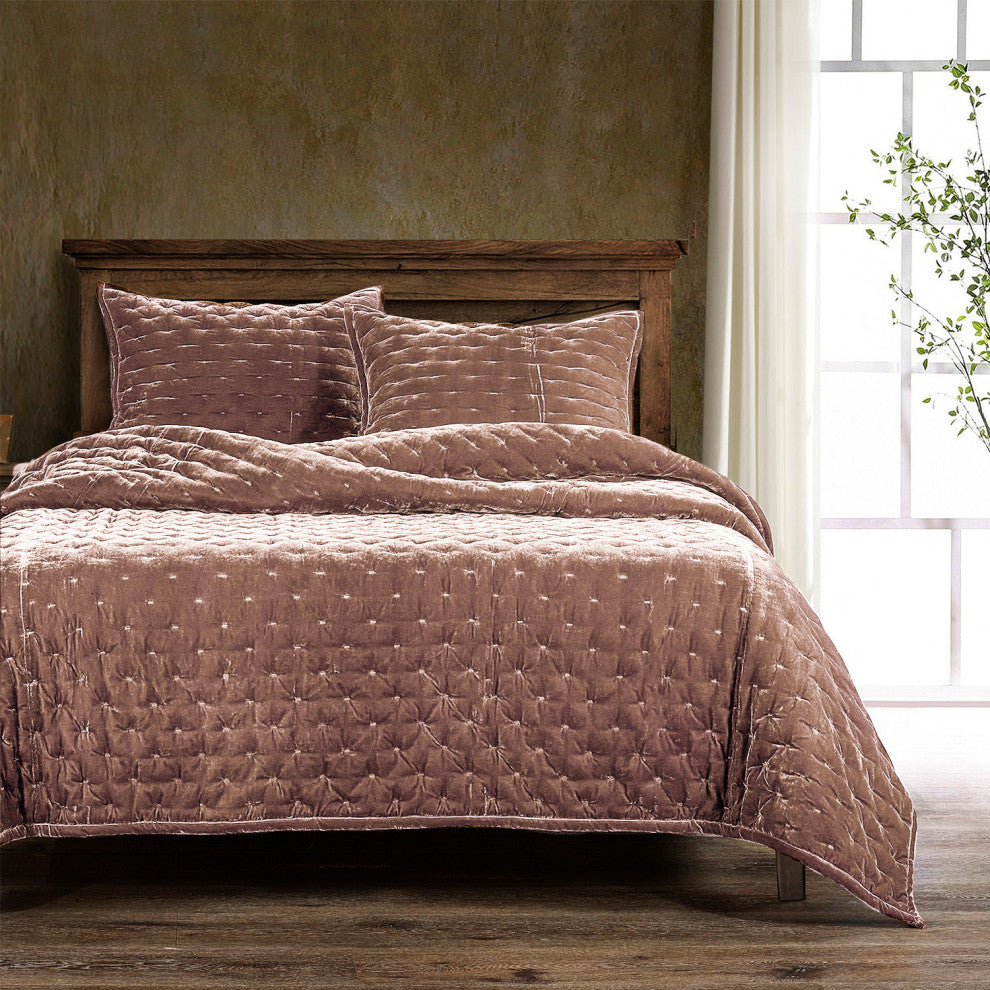 3-Piece HiEnd Accents Stella Faux Silk Velvet Quilt Set, Dusty Rose, King