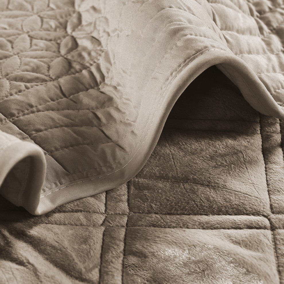 Supersoft Microplush Quilted 4-Piece Bed Spread Set, Oatmeal, Queen