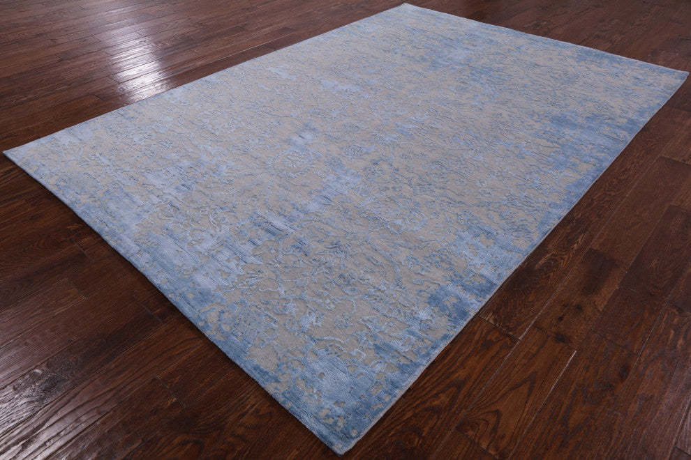 6' 3" X 8' 11" Handmade Persian Wool and Silk Rug Q6279