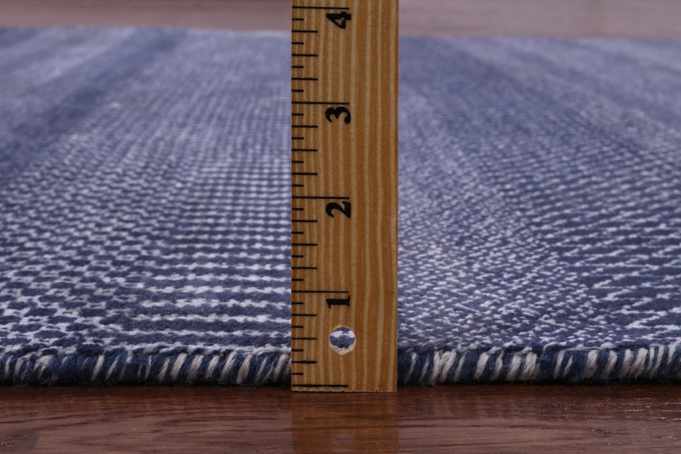 5' 1" X 7' 2" Savannah Grass Hand Knotted Wool and Silk Rug Q11498