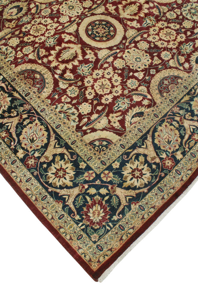 Vegetable-dyed Pak-Persian Ebeki Eggplant/Black Rug, 8'2x9'7