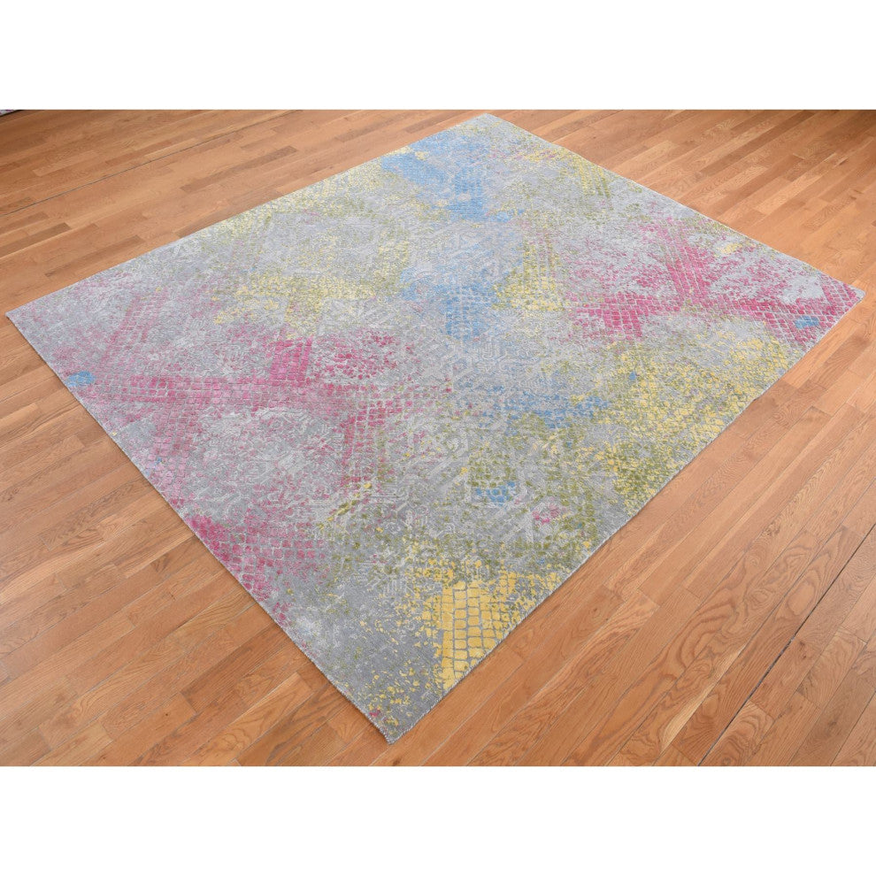 Gray, TRELLIS IN THE SPRING, Wool and Pure Silk, Hand Knotted Rug, 8'x10'