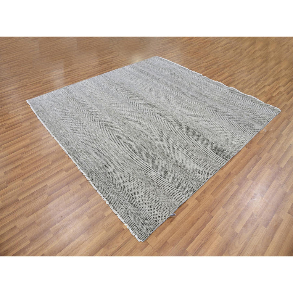 Silver Gray Grass Design Undyed 100% Wool Hand Knotted Square Rug, 7'11"x8'1"