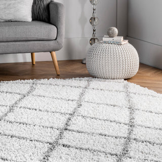 Nuloom Beyazit Machine-Made Easy Shag Rug, White 2'8"x8'Runner