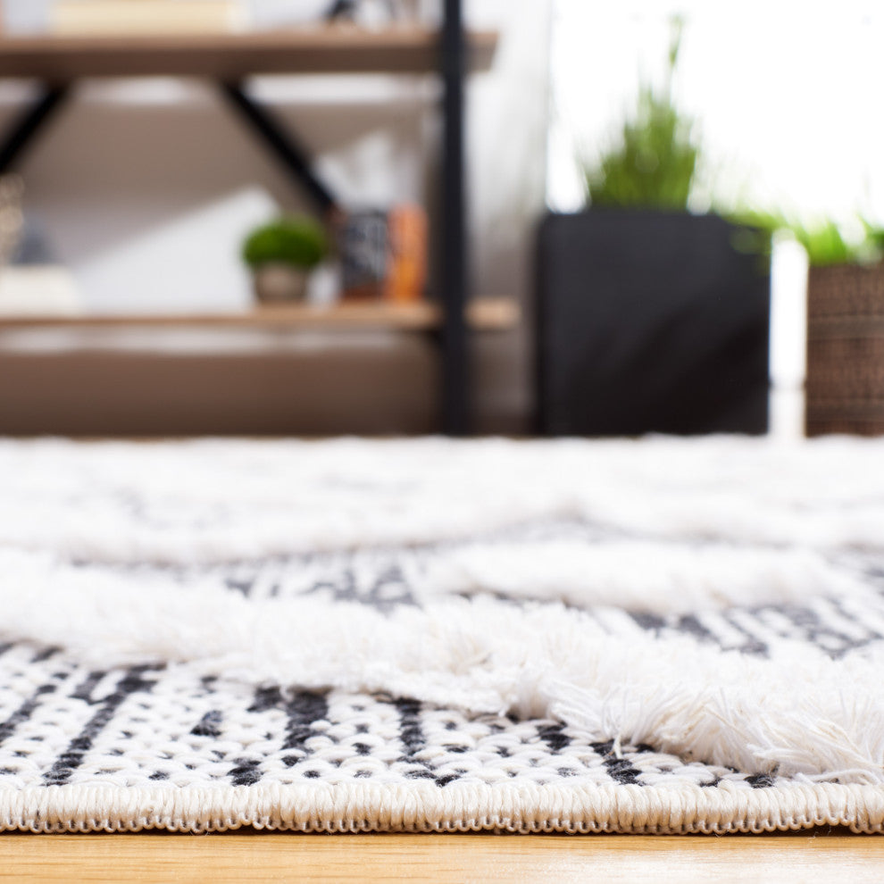 Safavieh Augustine Collection, AGT730 Rug