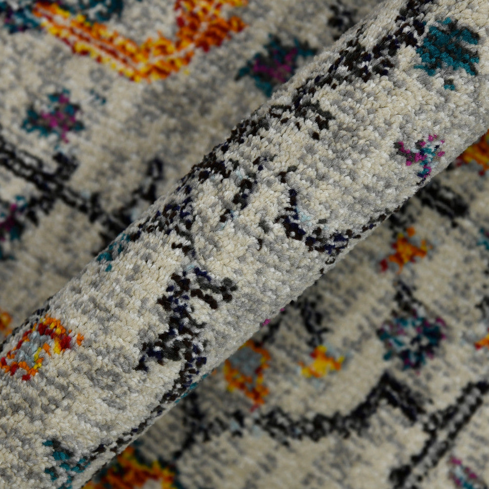 Montana Dyanne Area Rug, Ivory, 5'3" x 7'6", Bordered