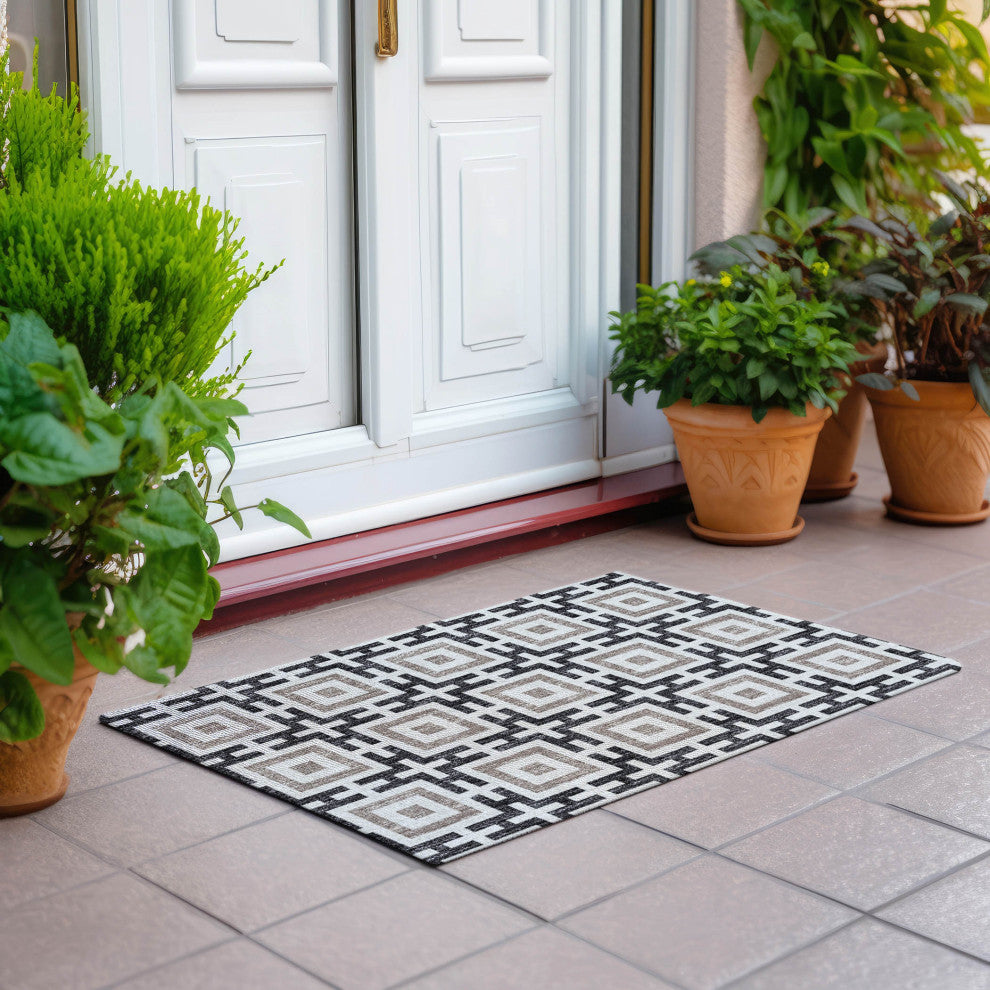 Indoor/Outdoor Marlo MO1 Black Machine Washable 1'8" x 2'6" Rug