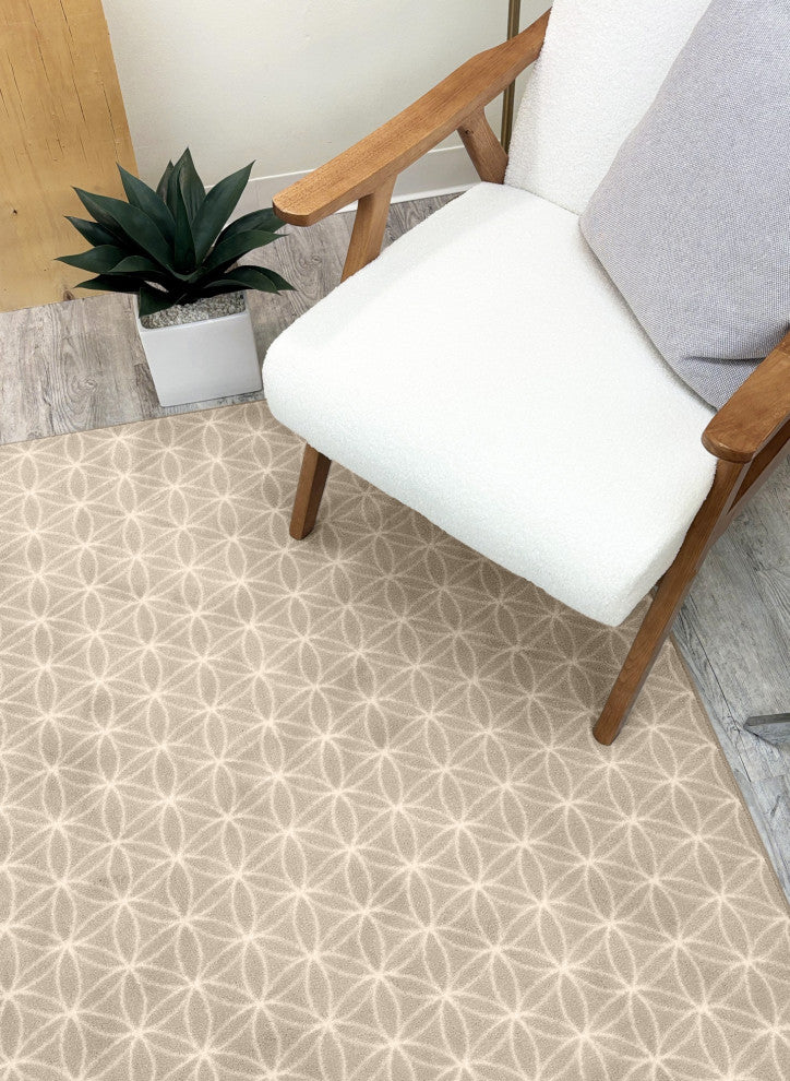 EYELET Soft Tactesse Nylon Area Rug with Anti-Stain Protection, Candlelight, 3'x9'