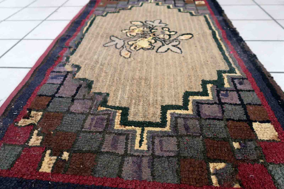 Handmade Antique American Hooked Rug 2.1'x4', 67cmx122cm, 1880s