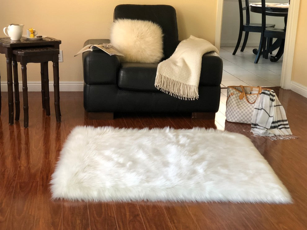 Super Soft Faux Sheepskin Silky Shag Rug, White, 4' Square