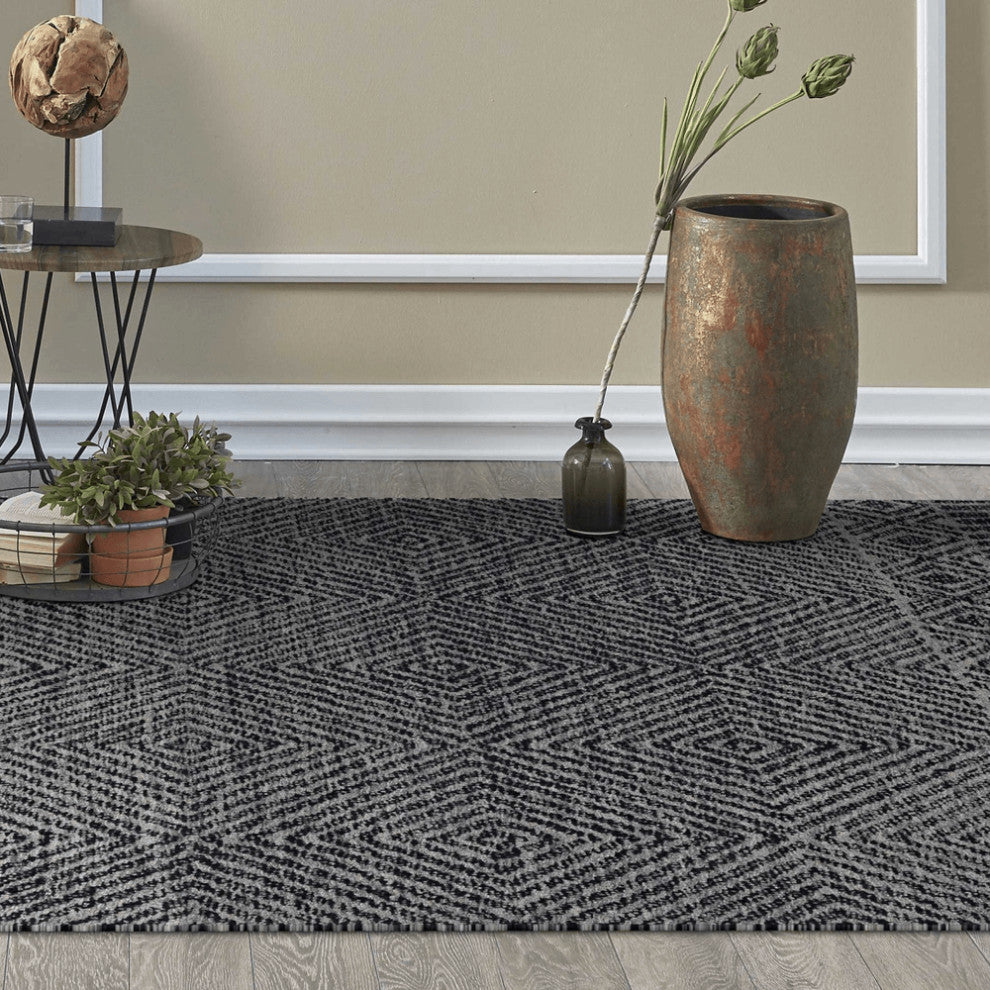 7'X10' Grey Black Hand Tufted Space Dyed Geometric Indoor Area Rug