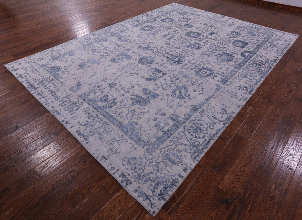 8' 11" X 12' 4" Hand Knotted Wool & Silk Persian Rug - Q15741