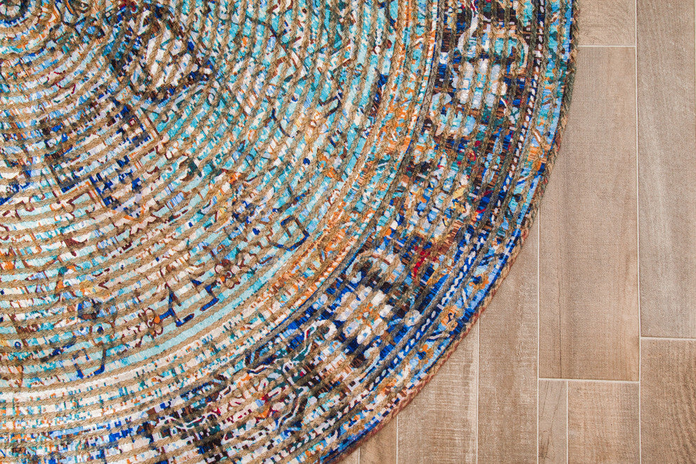 Round Hazaran Distressed Area Rug, 4' Round