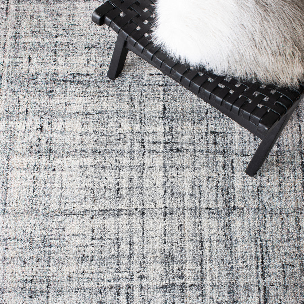 Safavieh Couture Abstract Collection, ABT141 Rug, Grey/Black, 2'3"x4'