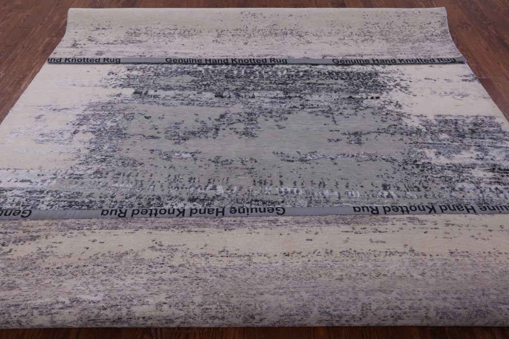 7' 10" X 10' 1" Modern Hand Knotted Wool and Silk Rug Q7216