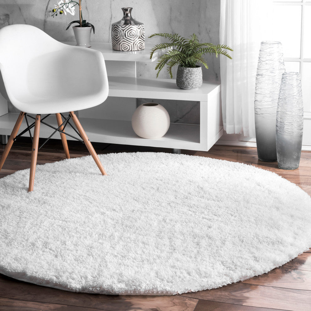 Nuloom Soft and Plush Cloudy Solid Shag Rug, Snow White 5'3"Round