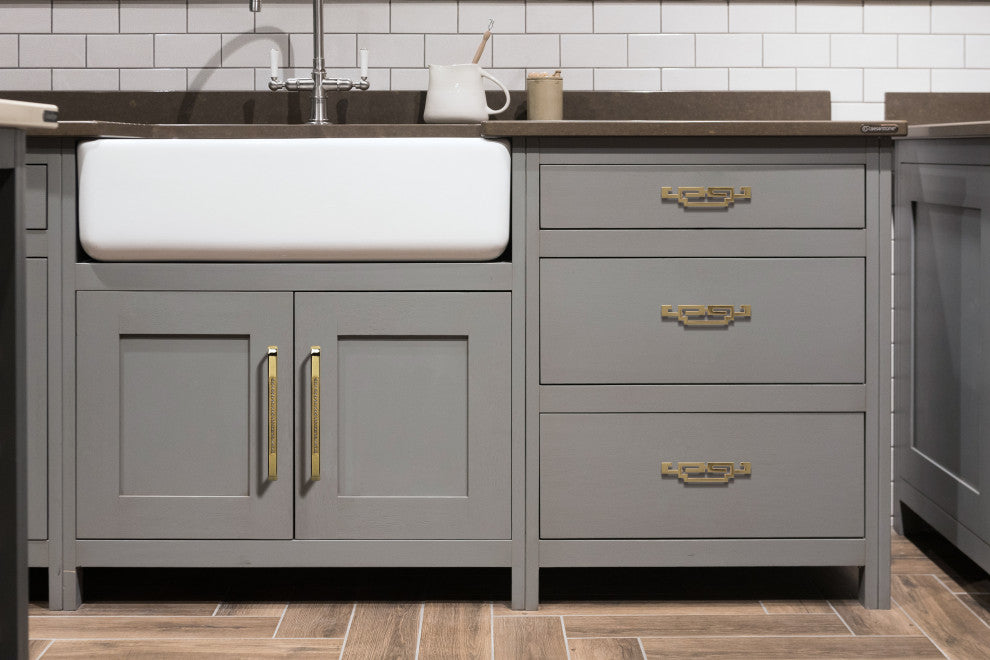 Utopia Alley Steffi Cabinet Pull, 2.5" Center to Center, Gold, 1 Pack