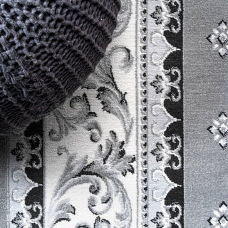 Acanthus French Border, Gray/Cream, 2x10